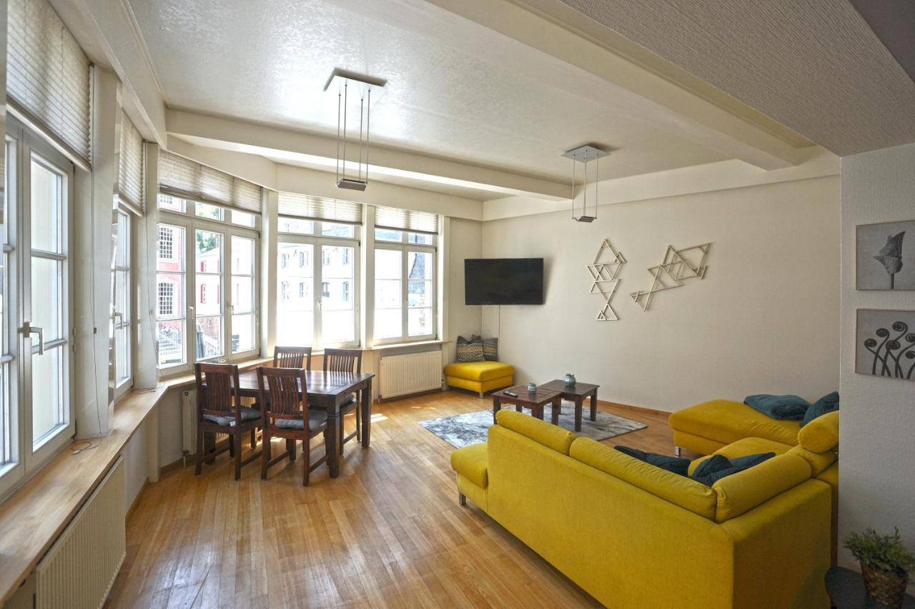 Loft13 Traumhafte Wohnung Mit Terrasse Fuer 8 Gaeste Monschau Esterno foto