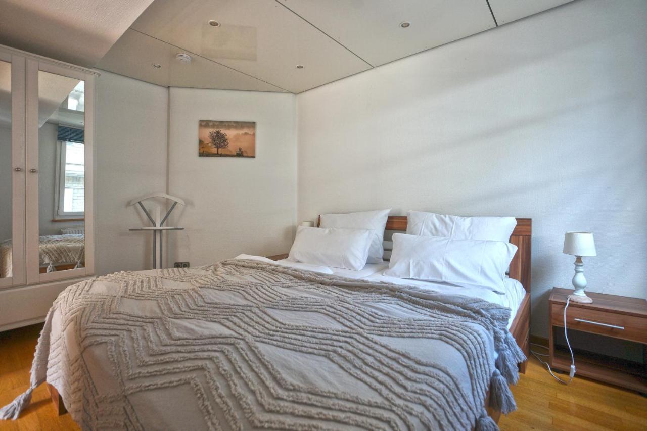 Loft13 Traumhafte Wohnung Mit Terrasse Fuer 8 Gaeste Monschau Esterno foto