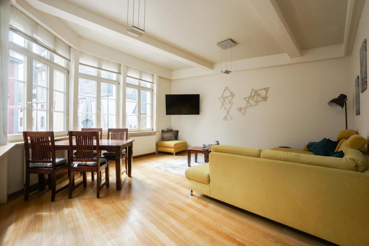 Loft13 Traumhafte Wohnung Mit Terrasse Fuer 8 Gaeste Monschau Esterno foto